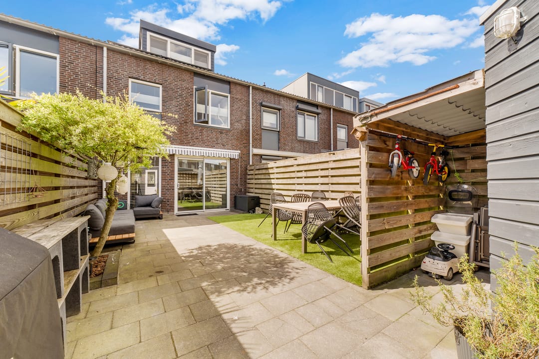 Photo 26 of Dotterbloem 40