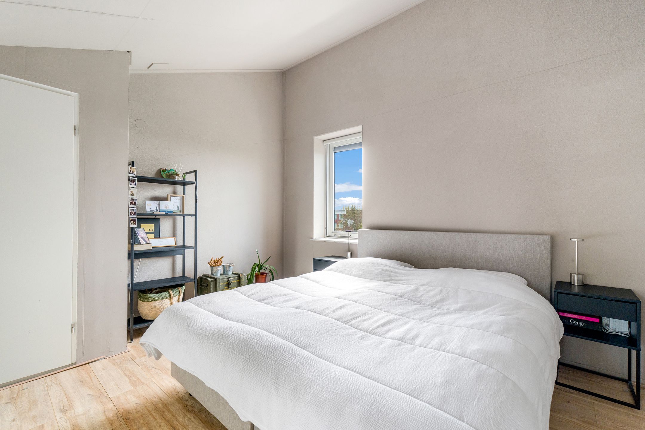 Photo 21 of Dotterbloem 40