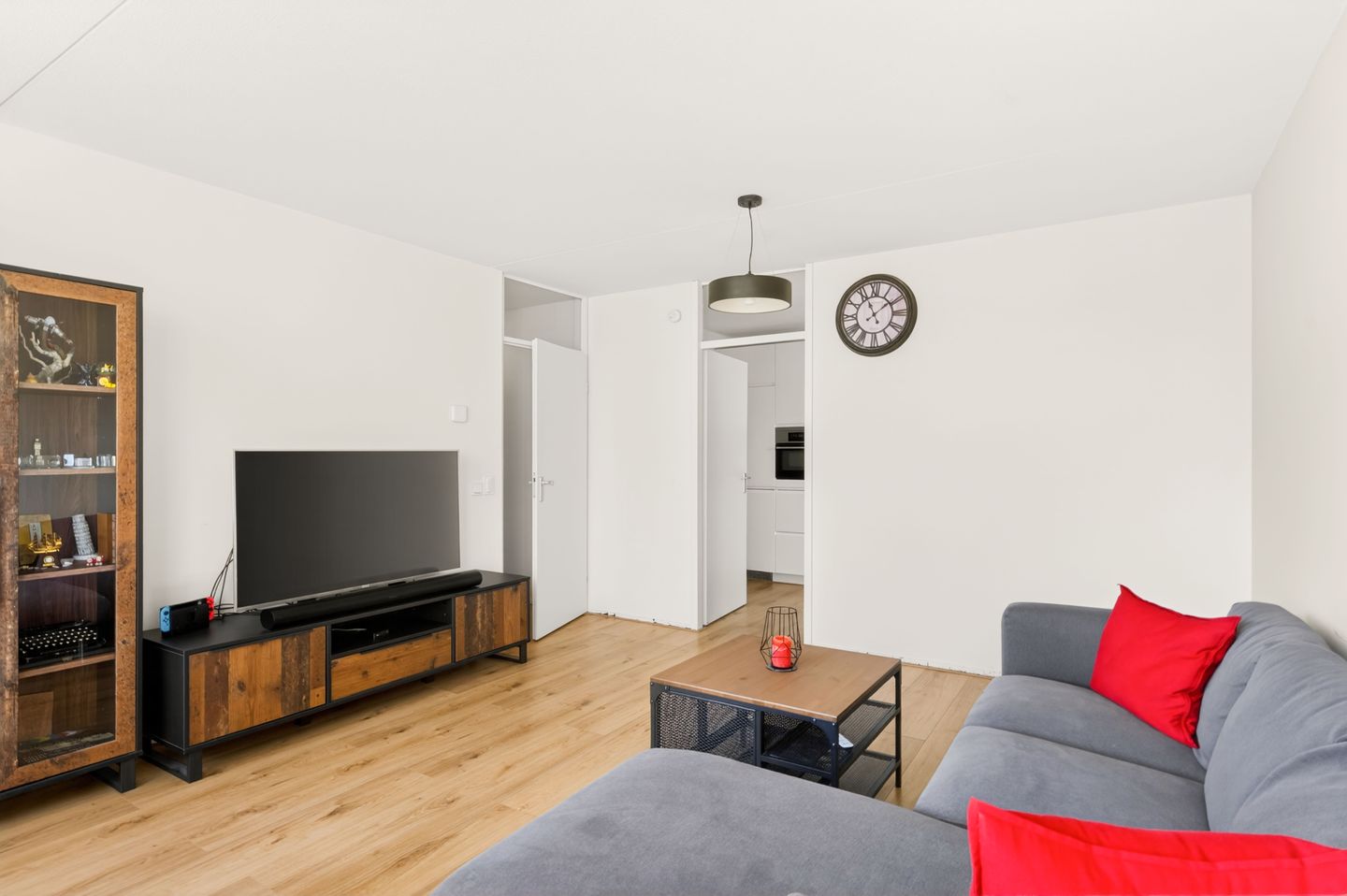 Foto 10 van Derkinderenstraat 49-P