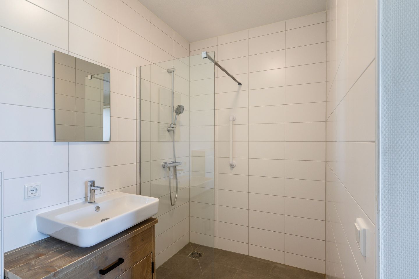 Life-Cycle Friendly Corner Home with Free View and A+++ Energy Label — 20