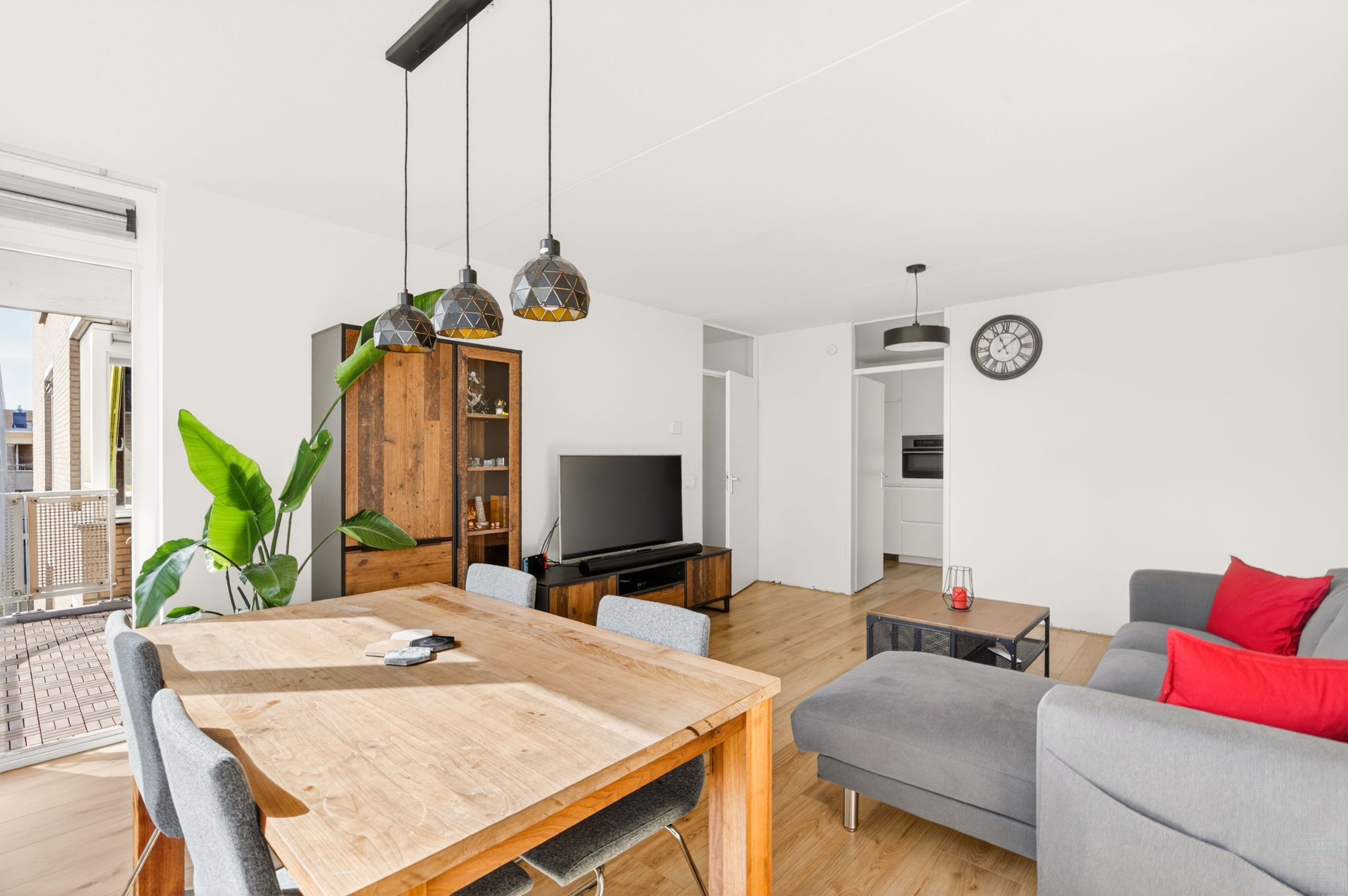 Foto 9 van Derkinderenstraat 49-P