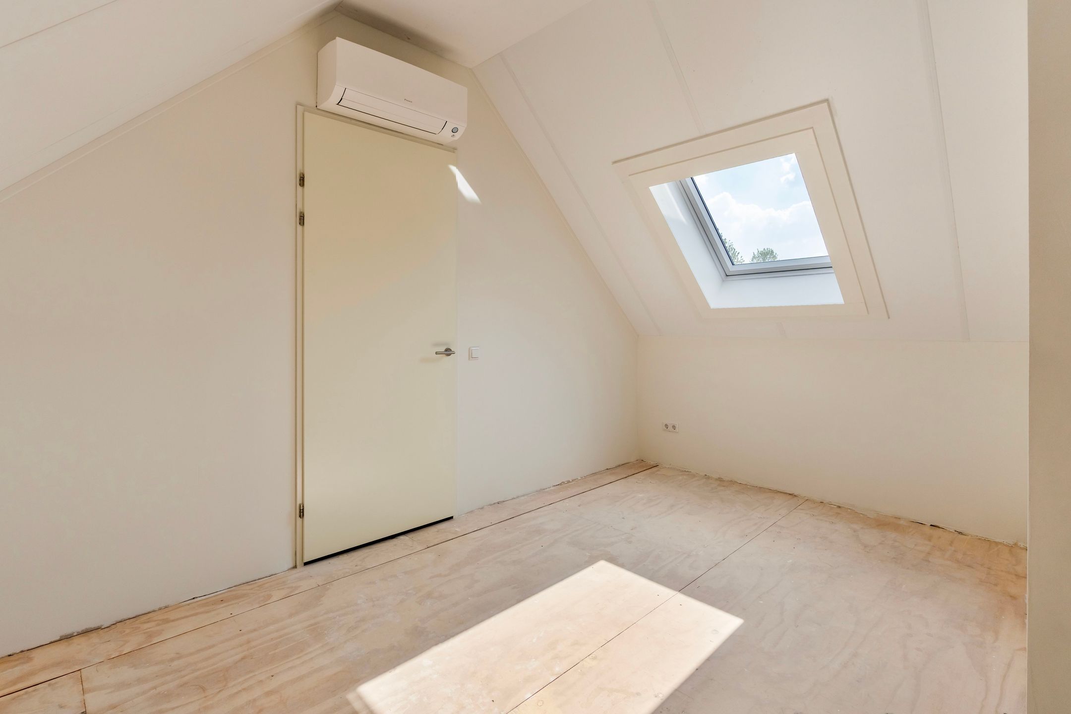 Foto 15 van Muldersplein 1-C