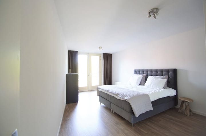 Photo 4 of Carnegielaan 34