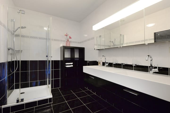 Photo 5 of Carnegielaan 34