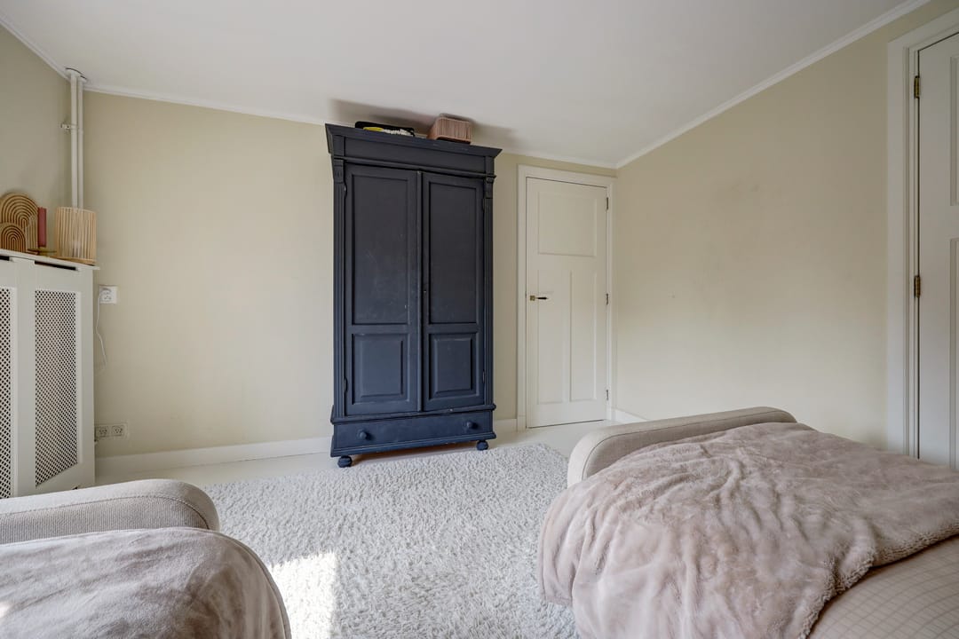 Foto 32 van Middeldiepstraat 2