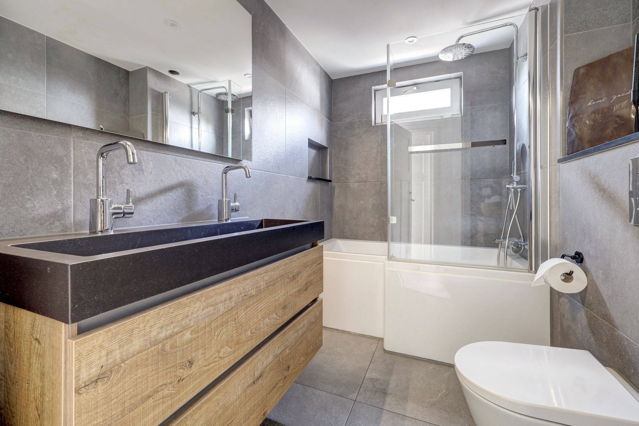 Foto 36 van Middeldiepstraat 2