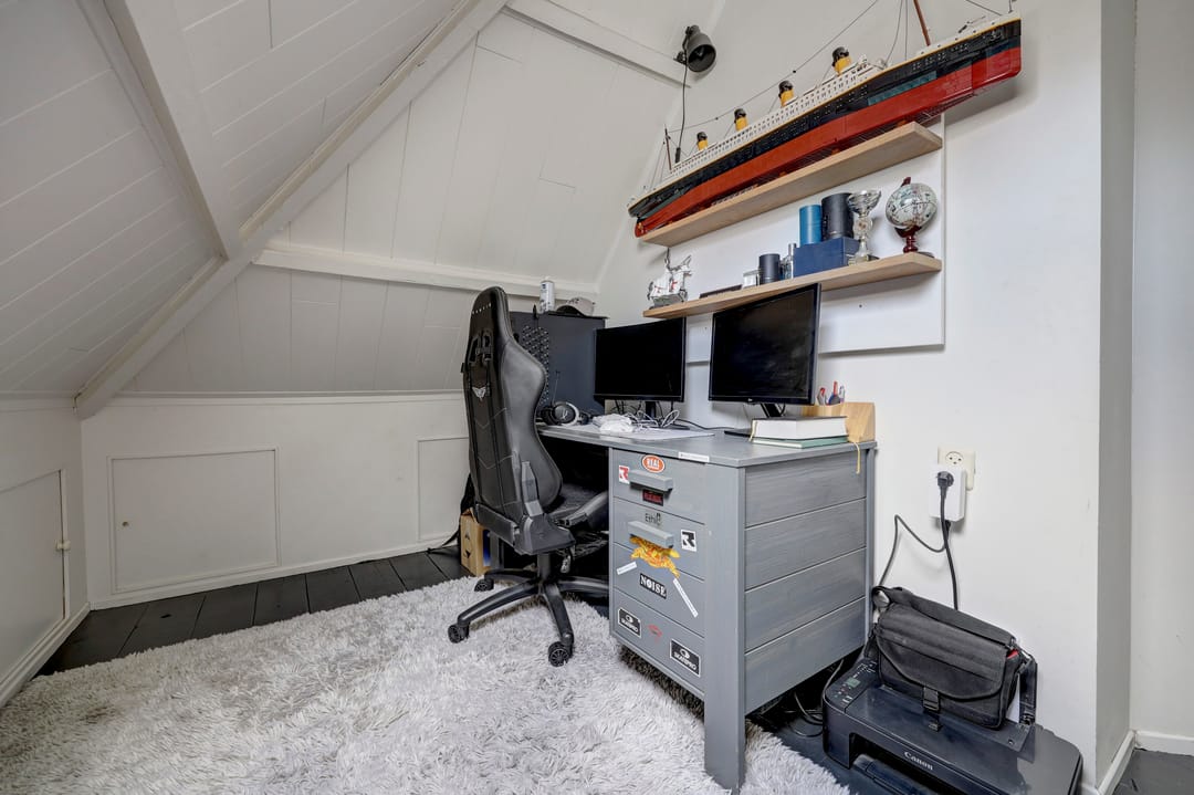 Foto 43 van Middeldiepstraat 2