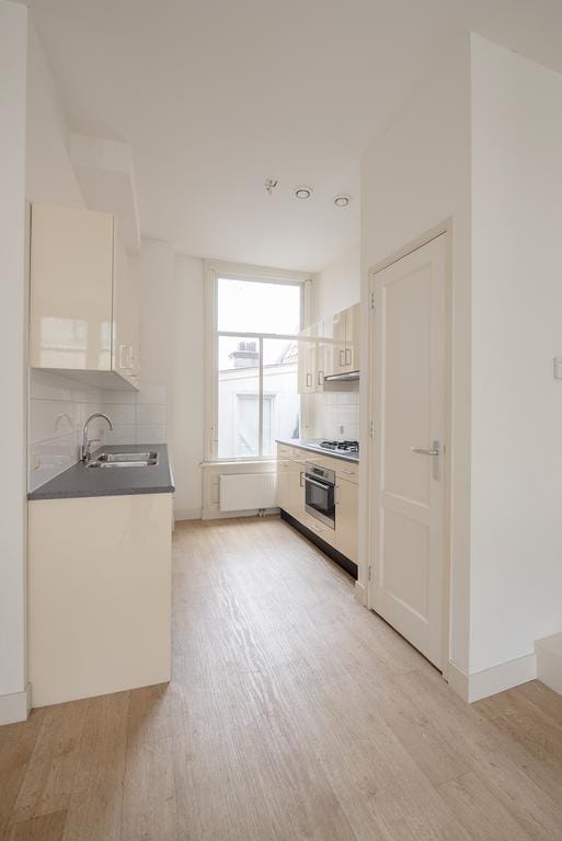 Foto 10 van Damstraat 30-C