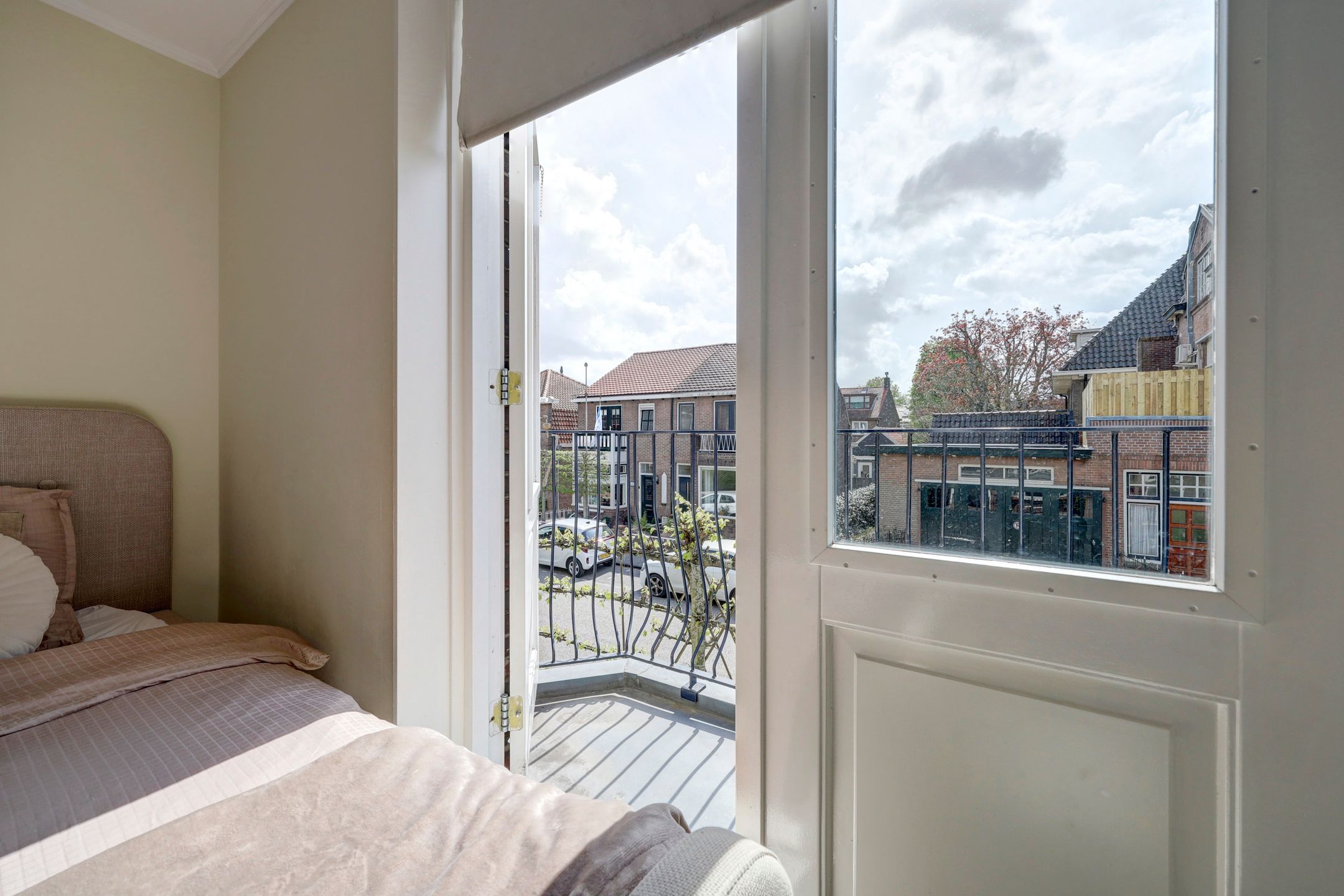 Foto 33 van Middeldiepstraat 2