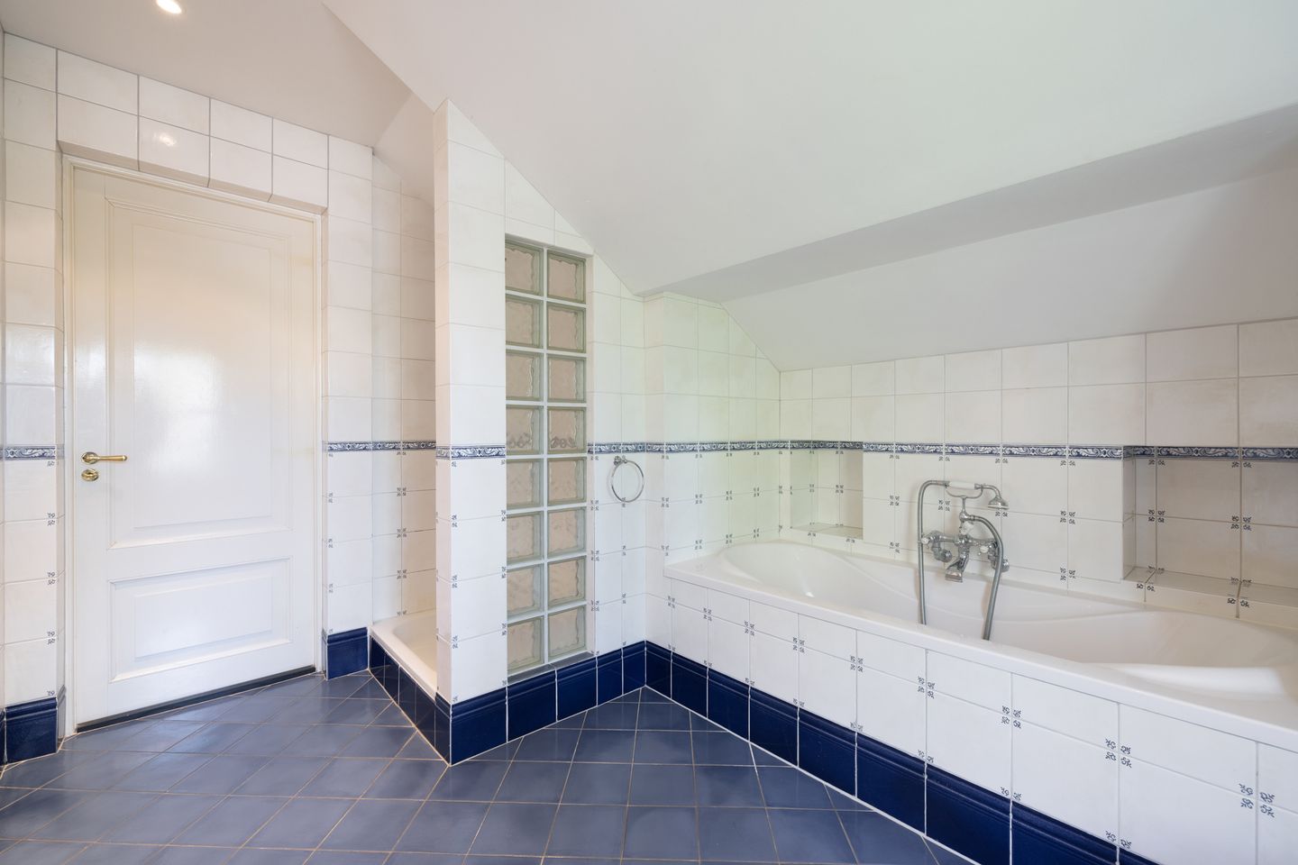 Foto 29 van Gooweg 40-A