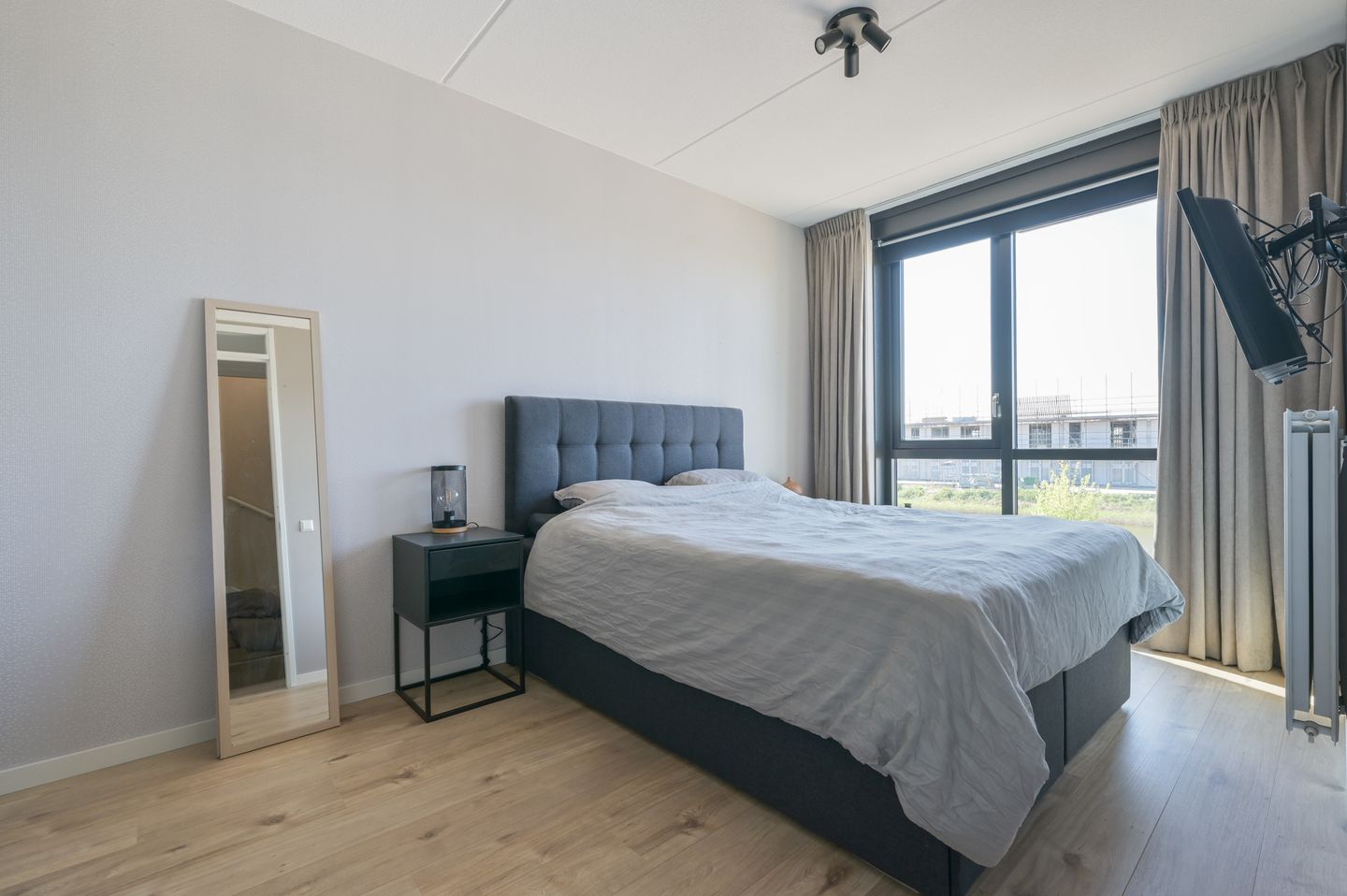 Modern terraced house with water view in Zeewolde — 19