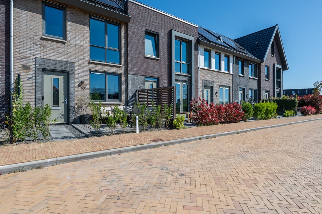 Modern terraced house with water view in Zeewolde — 38