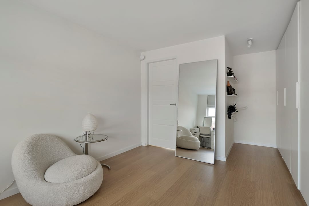 Spacious Family Home with Water Views and Rooftop Terrace in Amersfoort — 31
