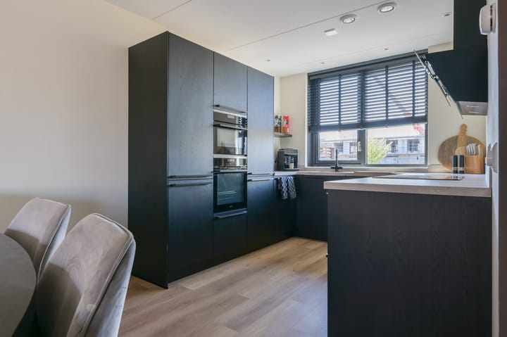 Foto 3 van Wijde Mantel 10