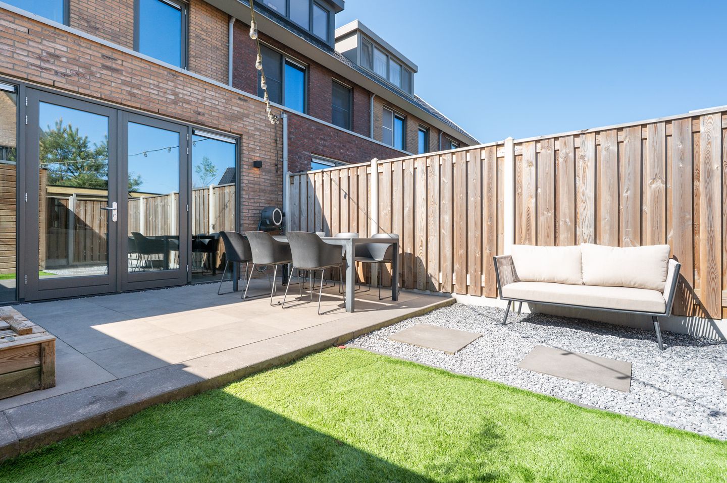 Modern terraced house with water view in Zeewolde — 34