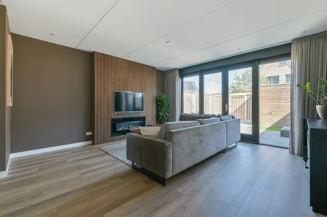 Modern terraced house with water view in Zeewolde — 11