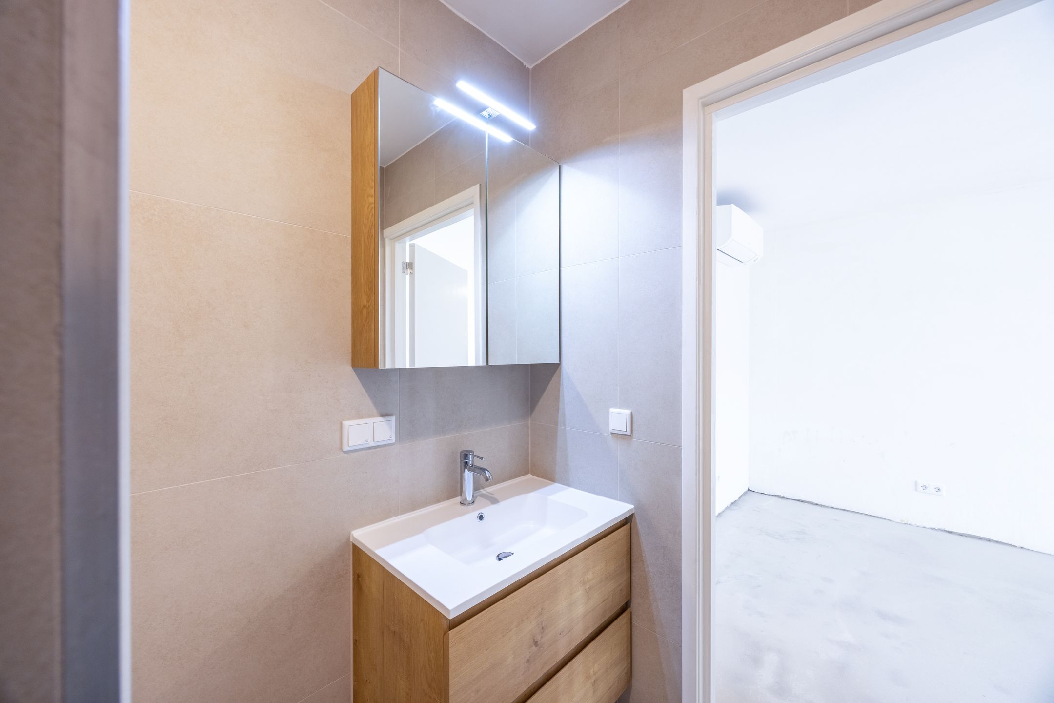 Foto 18 van Kuenenplein 30