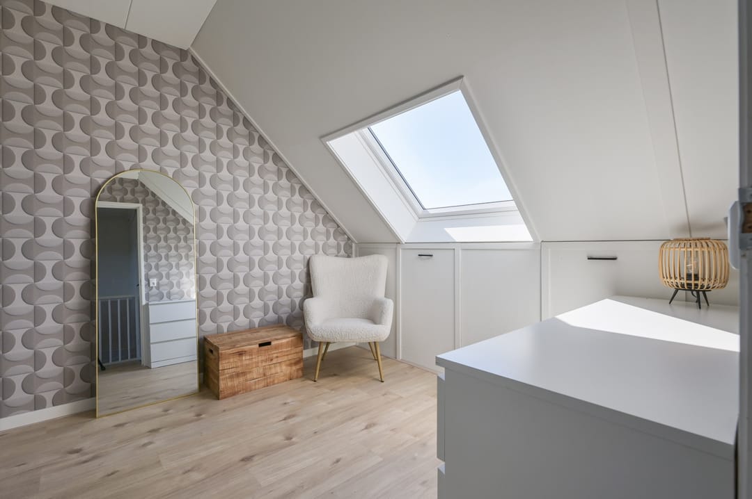 Modern terraced house with water view in Zeewolde — 31