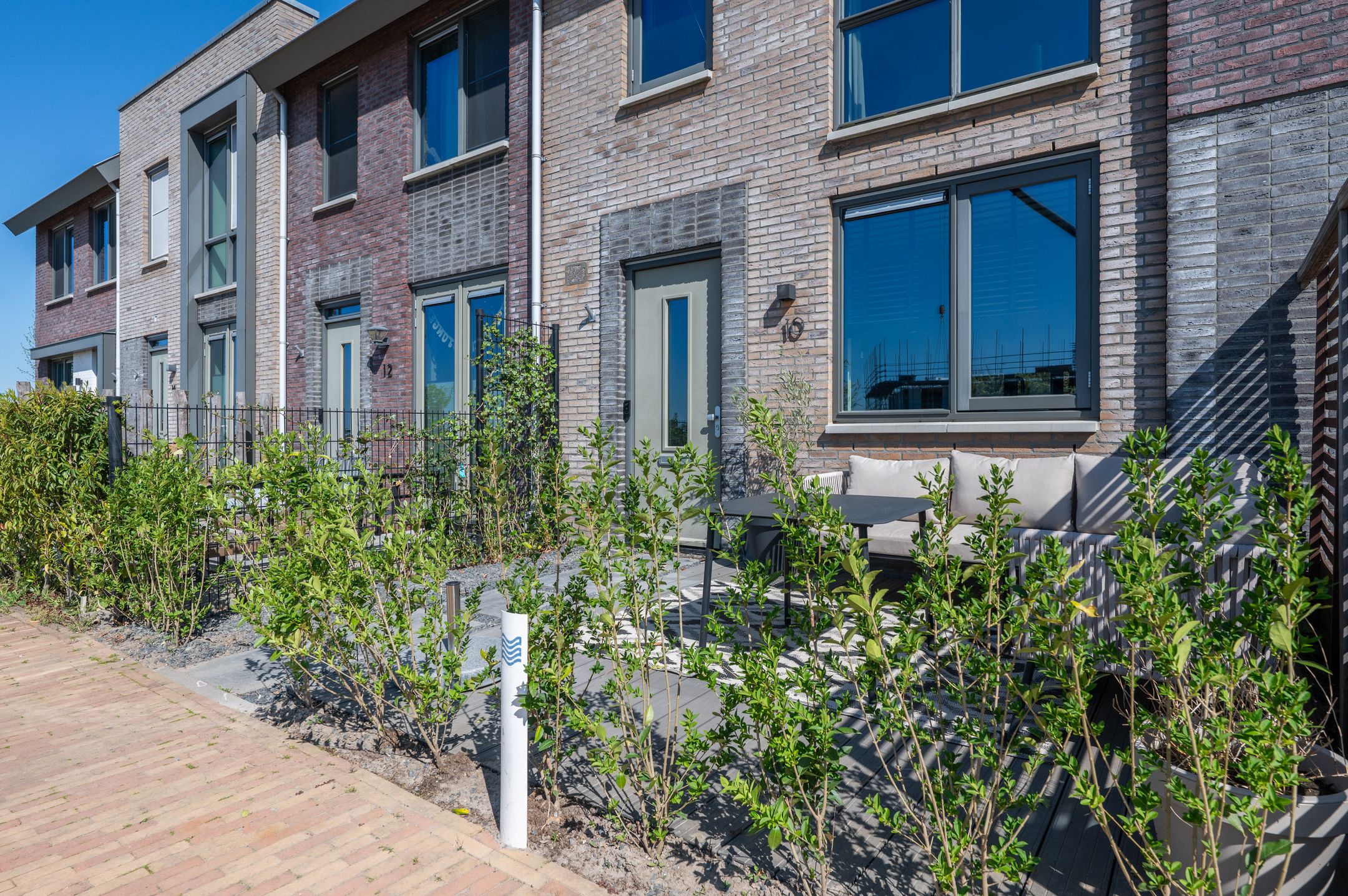 Modern terraced house with water view in Zeewolde — 39