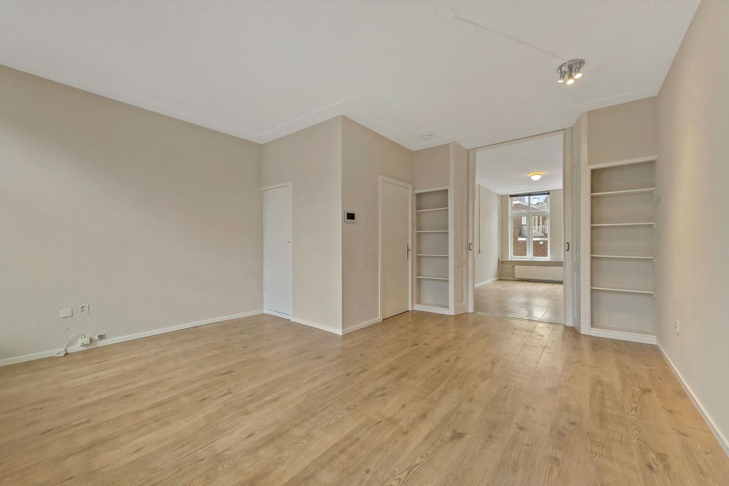 Photo 4 of Assendelftstraat 12-B