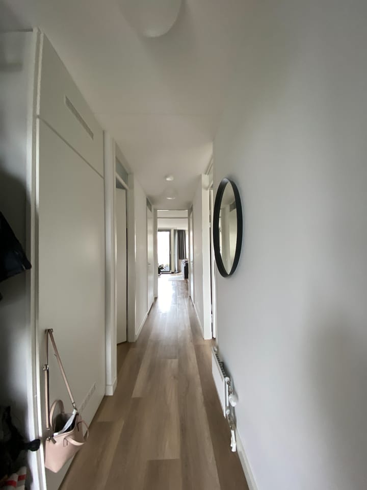 Photo 2 of Nieuwendijk 23-D