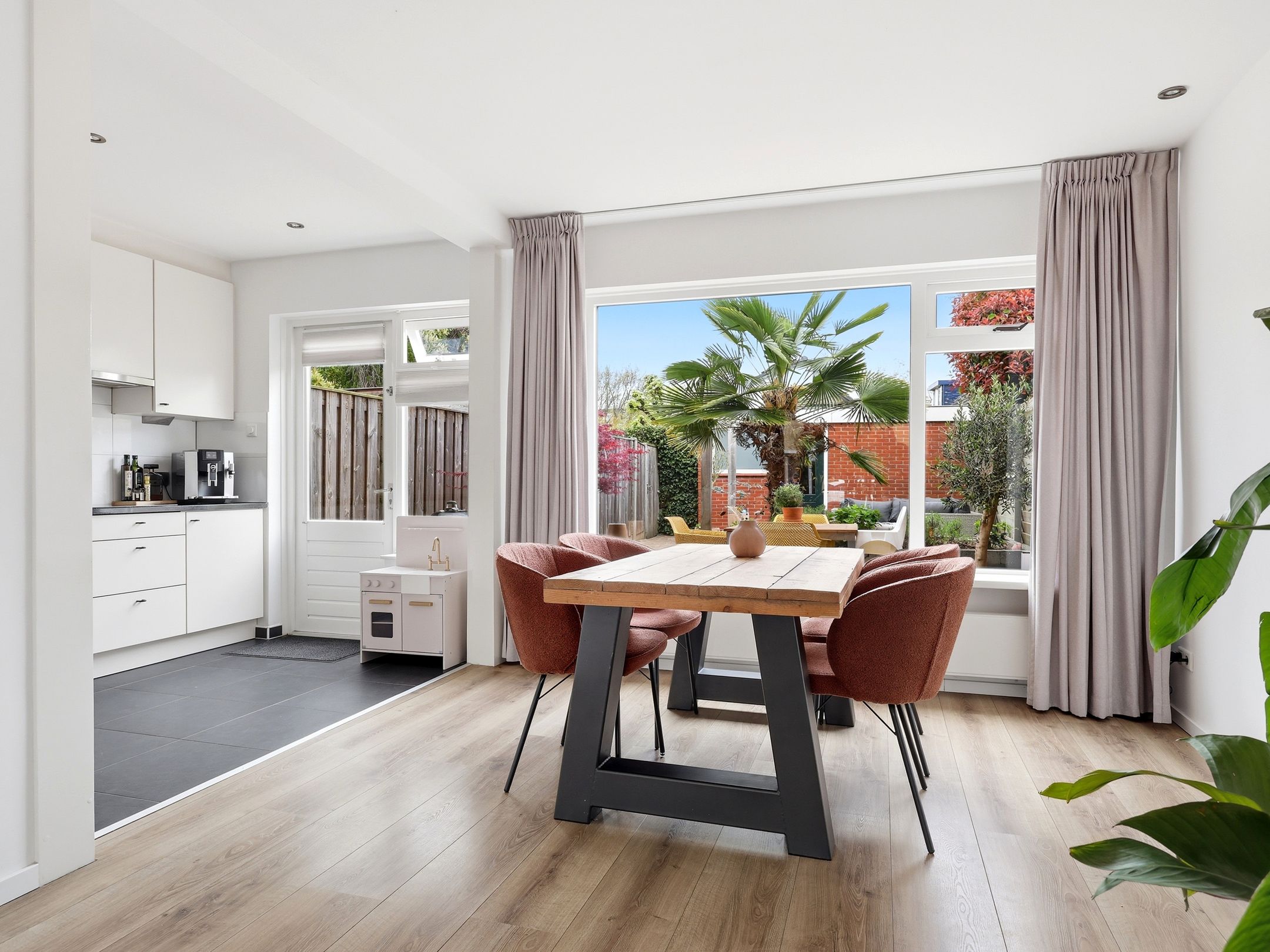 Foto 9 van Balmerstraat 38