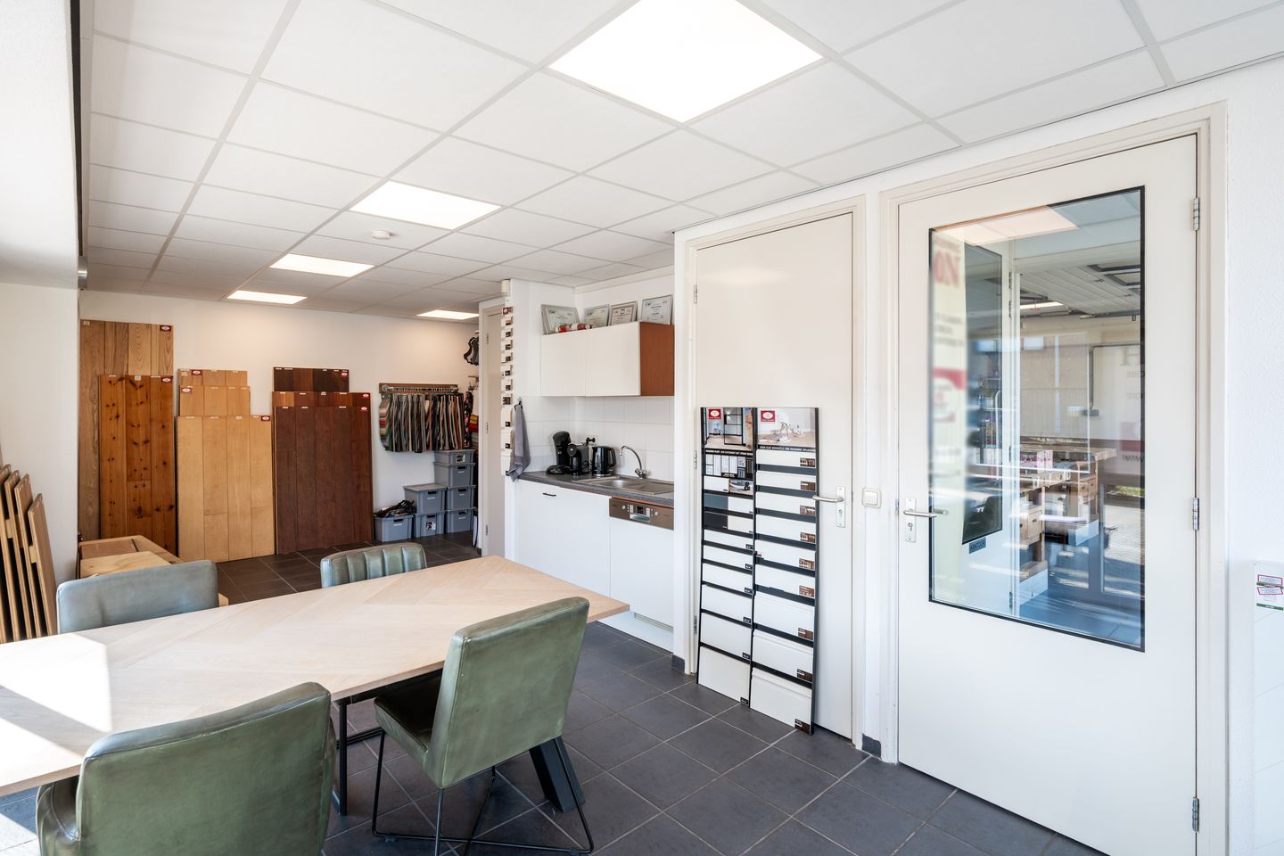 View photo 5 of Angelenweg 80-N