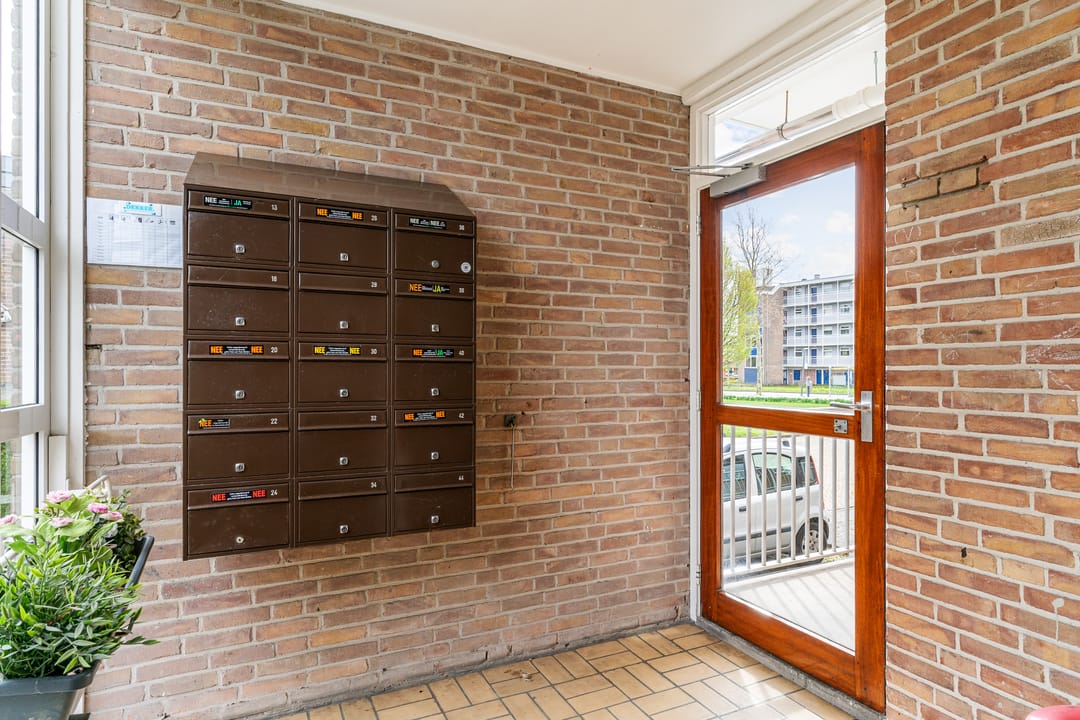 Foto 7 van Reviusstraat 26