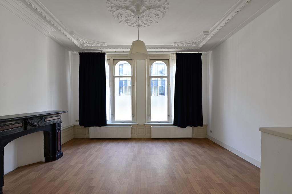 Photo 5 of Damstraat 30-B