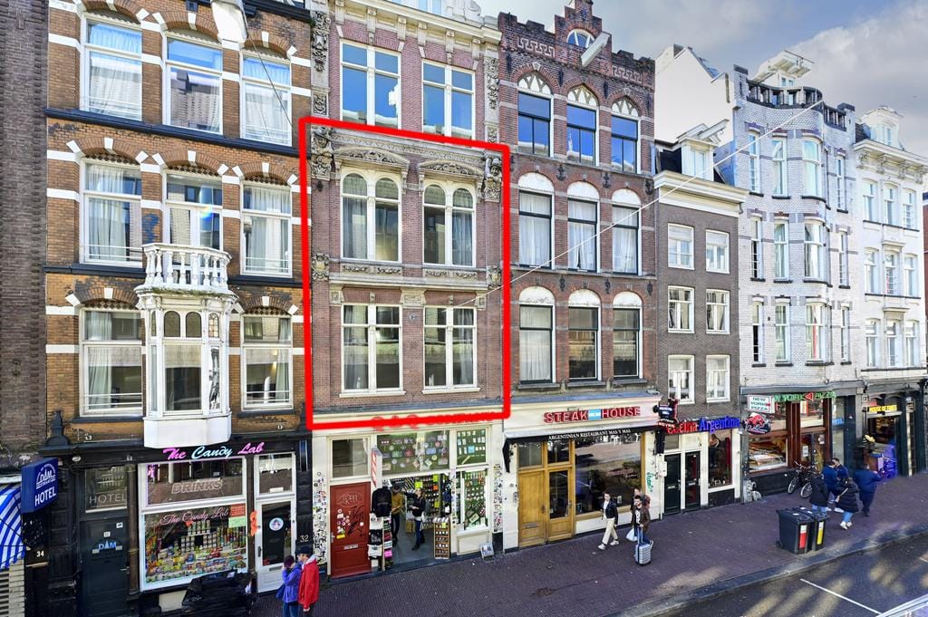 Photo 13 of Damstraat 30-B