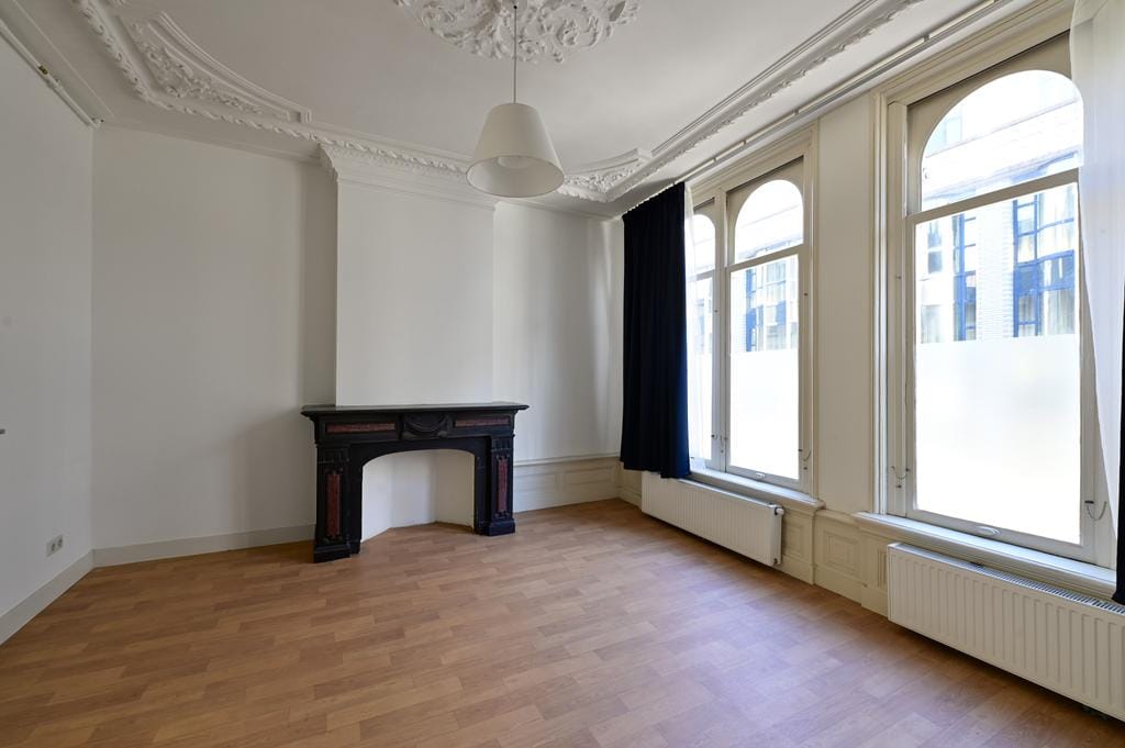 Photo 6 of Damstraat 30-B