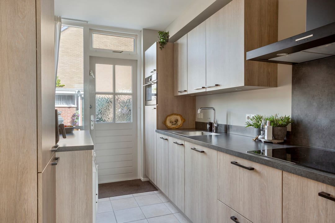 Photo 2 of Admiraal Helfrichsingel 32