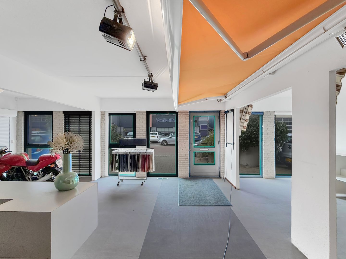 View photo 4 of Lijnbaan 40