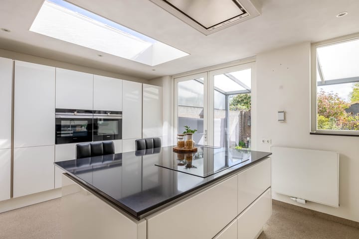 Photo 3 of Van Rijckevorsellaan 33