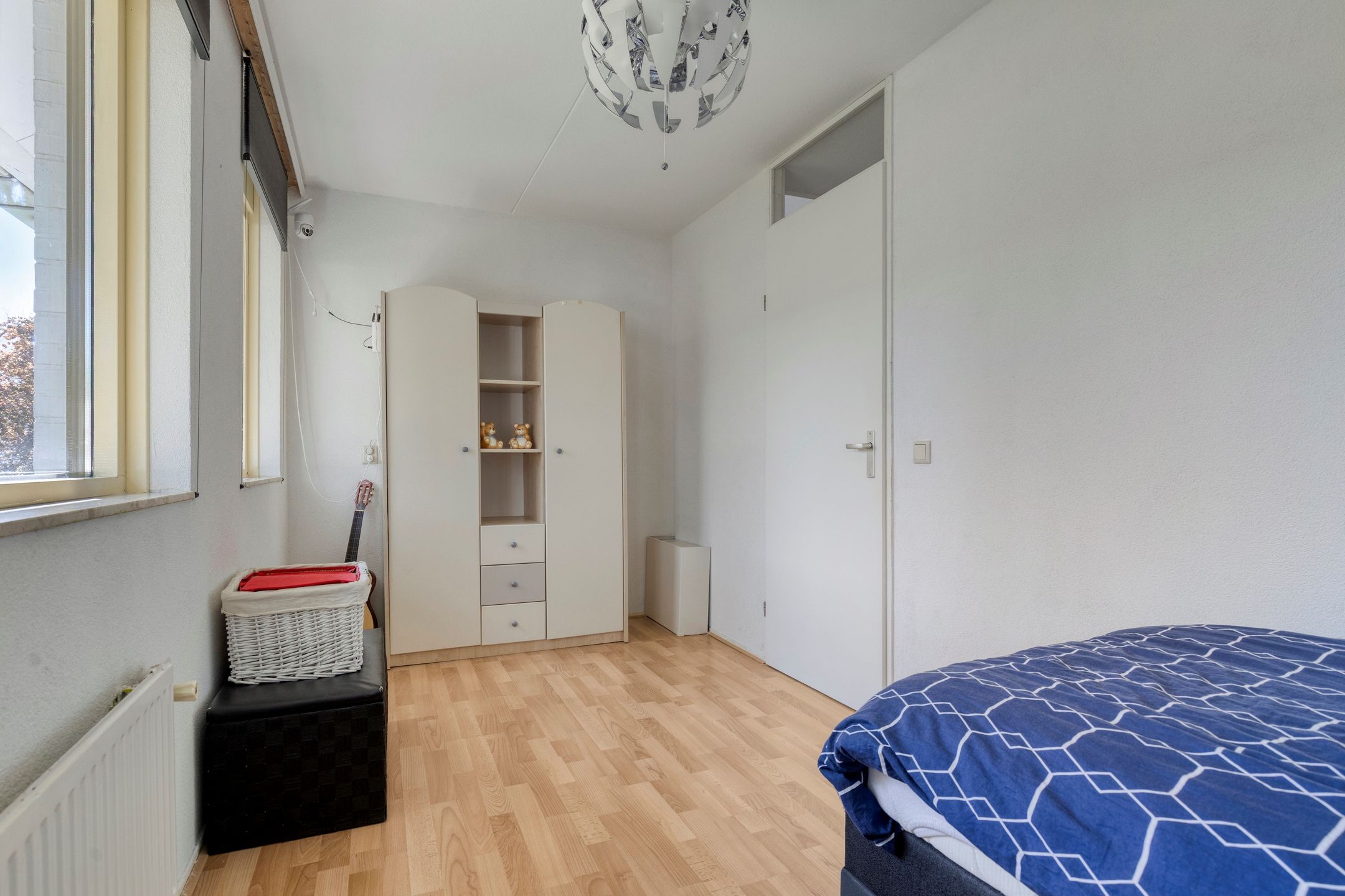 Spacious Extended Terraced Home with Five Bedrooms in Amersfoort Nieuwland — 18