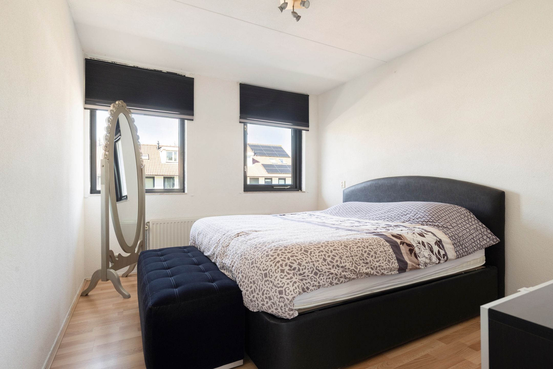 Spacious Extended Terraced Home with Five Bedrooms in Amersfoort Nieuwland — 15