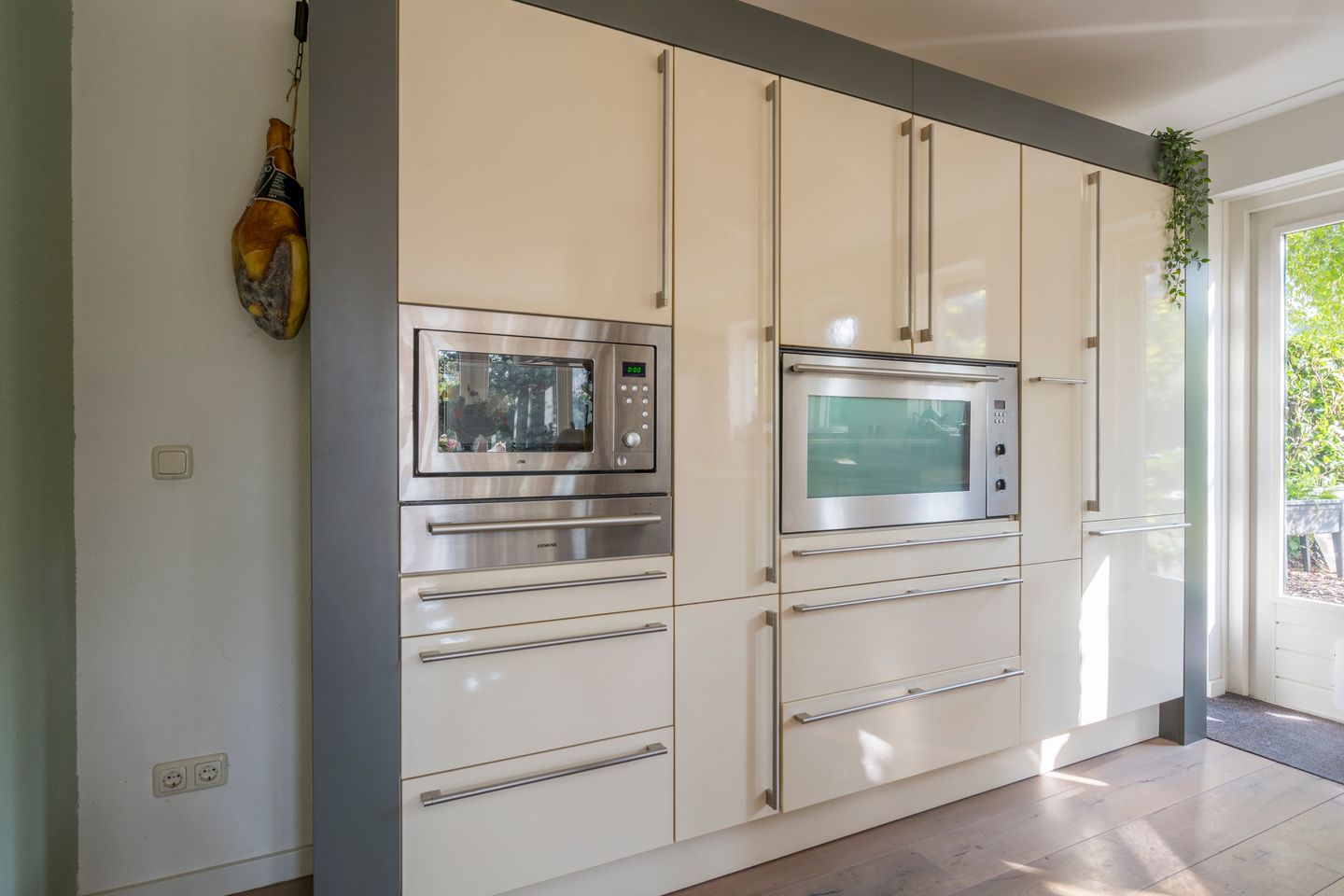 Foto 10 van Boterbloem 25