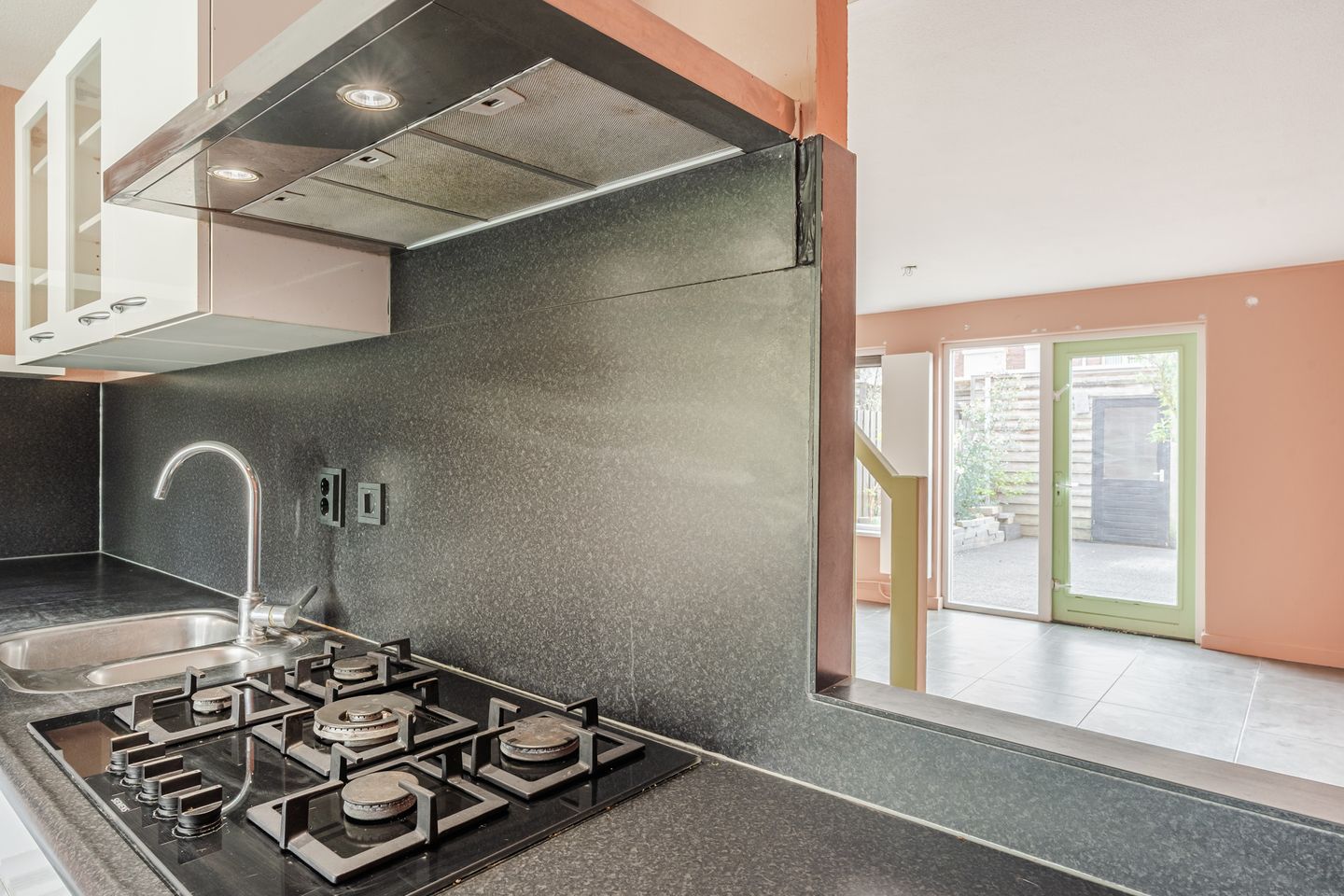 Foto 4 van Leiendekkerstraat 15