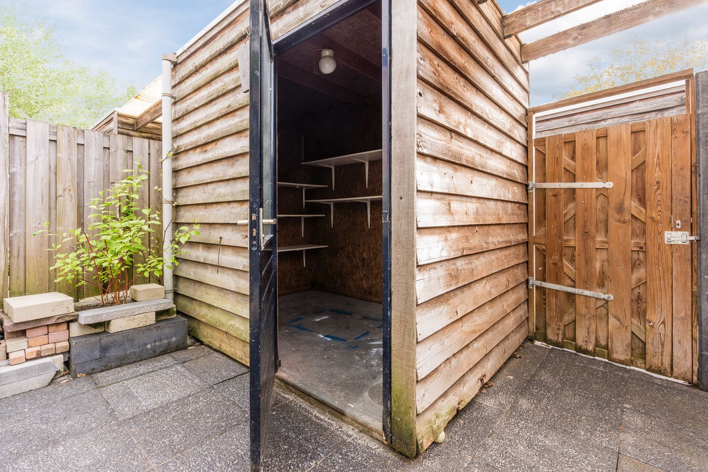 Foto 34 van Leiendekkerstraat 15