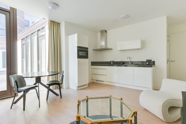 Foto 2 van Kennemerstraatweg 21-K