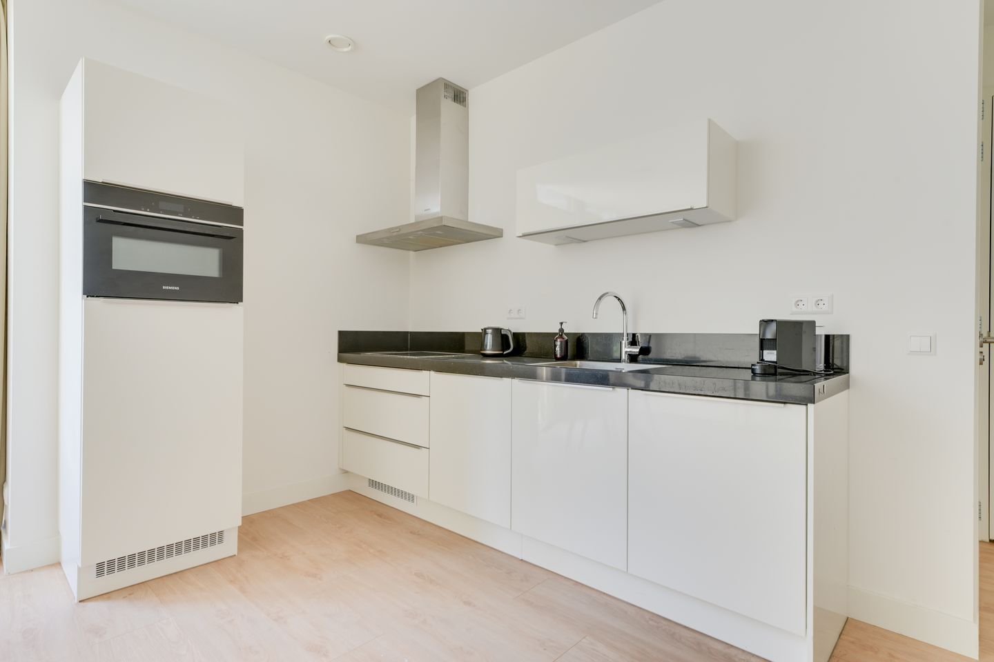 Foto 10 van Kennemerstraatweg 21-K