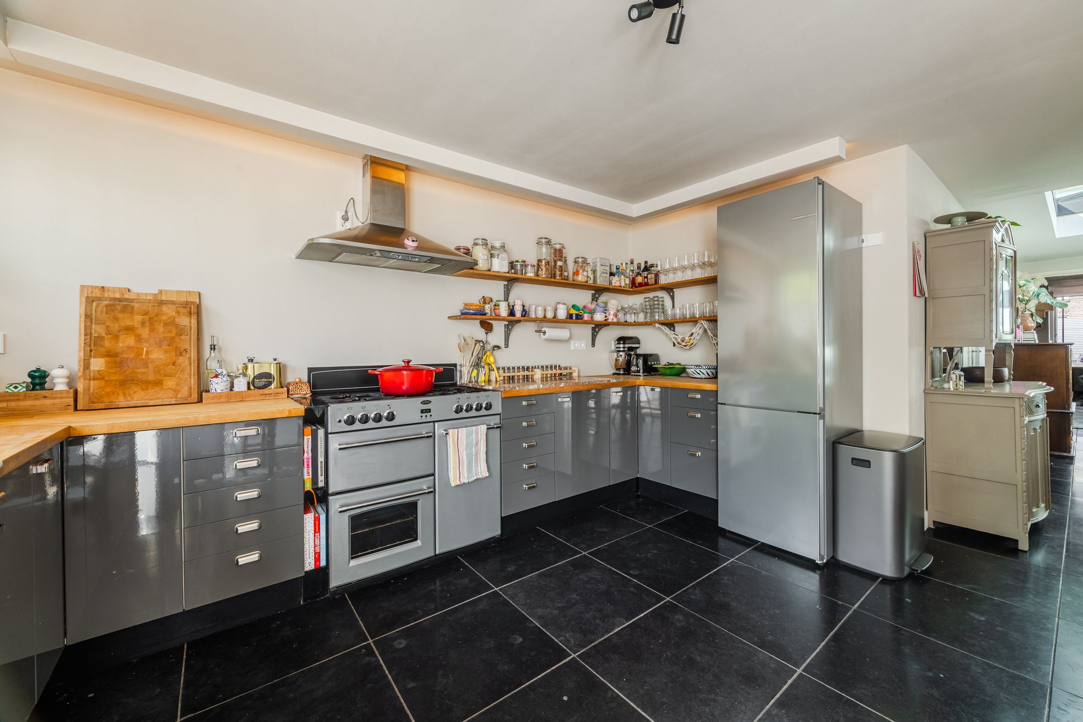 Foto 15 van Bredaseweg 192