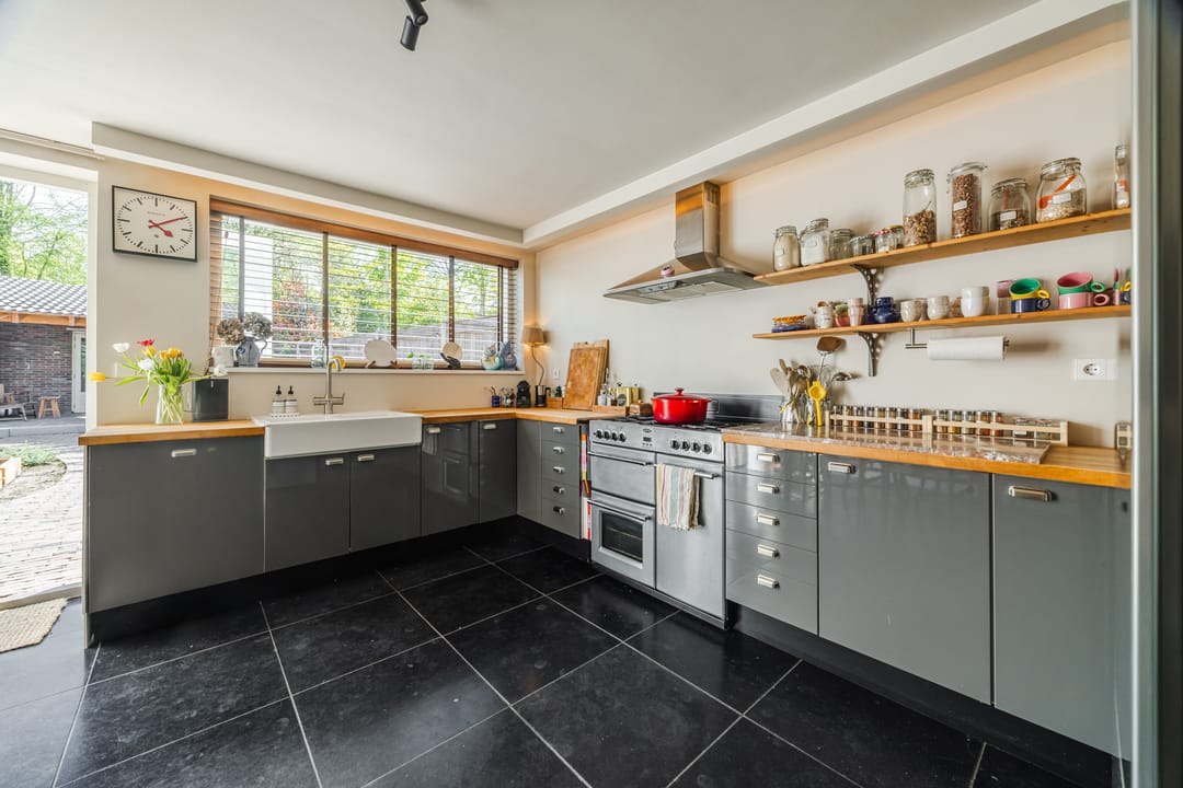 Foto 13 van Bredaseweg 192