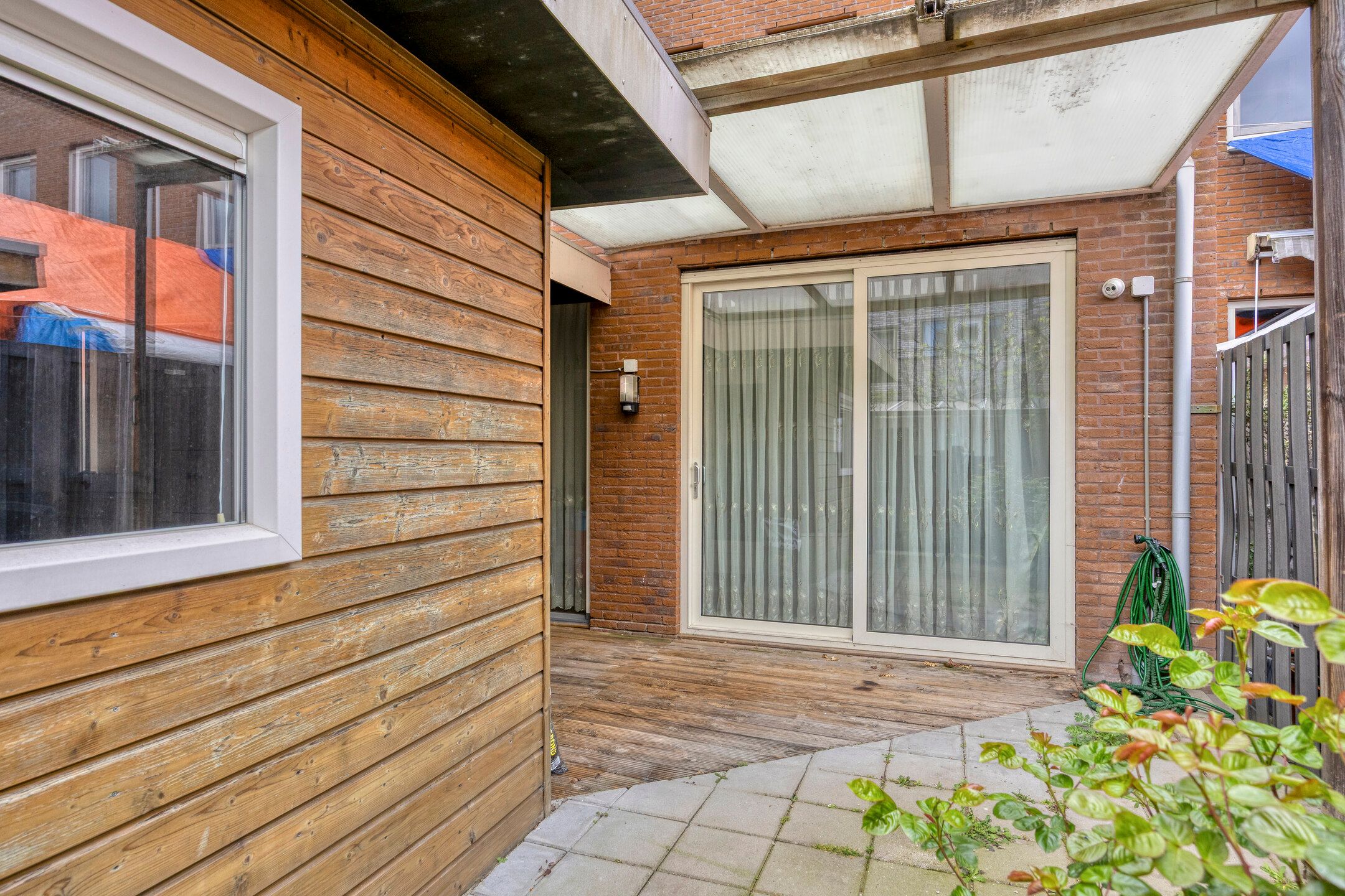 Spacious end terraced house with 4 bedrooms, parking space and solar panels in Spoorwijk — 39