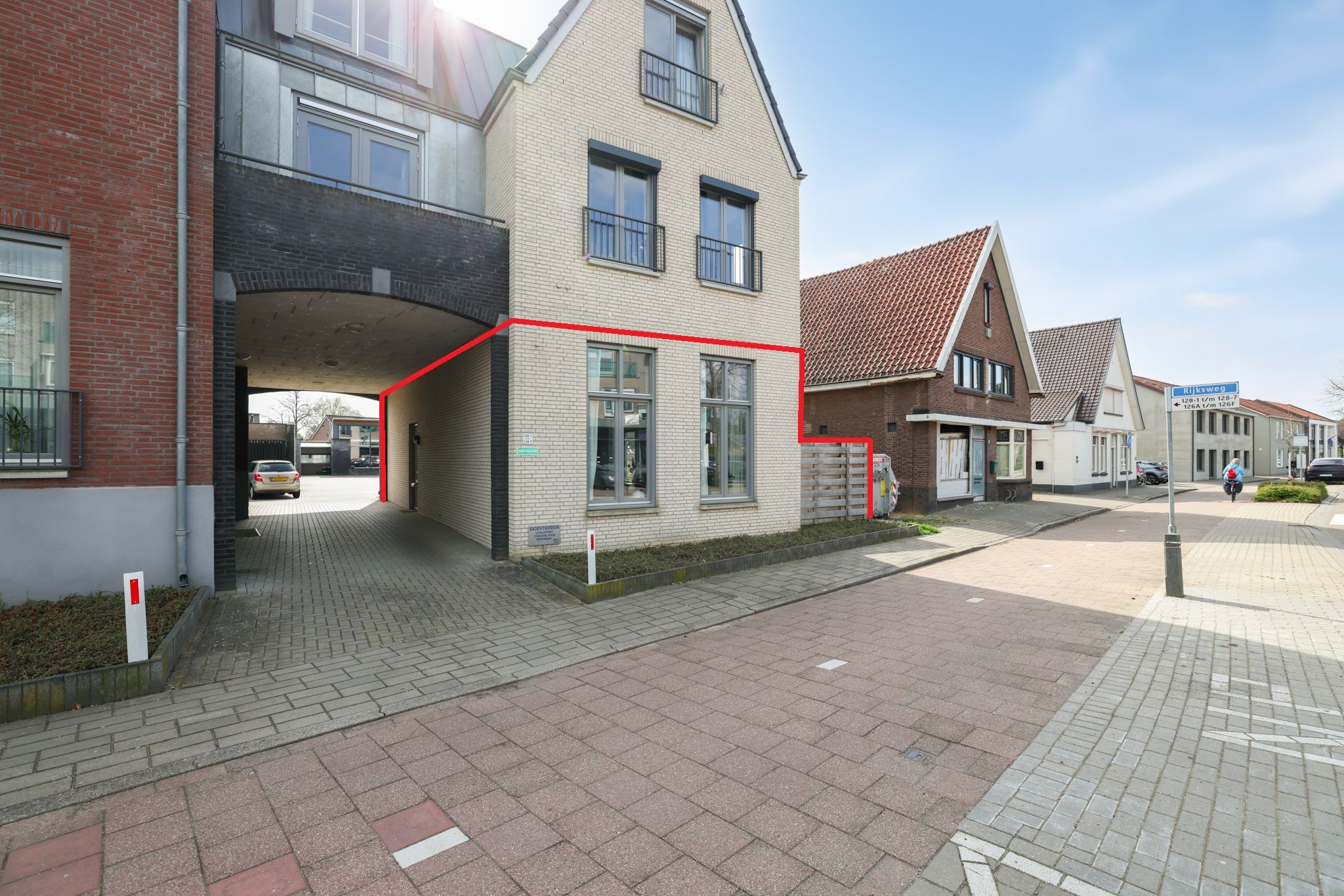 Rijksweg 128- 128 01