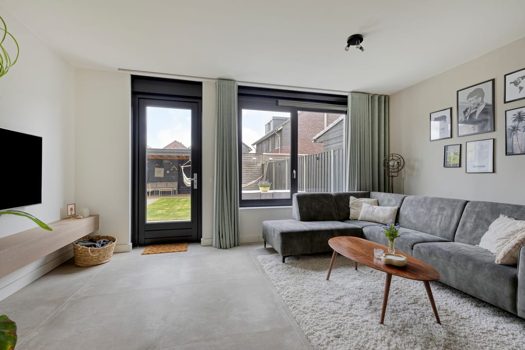 Photo 11 of Marjolein 7