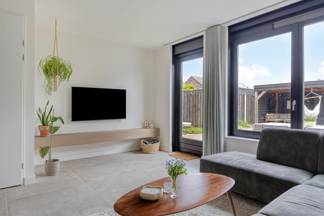 Photo 13 of Marjolein 7