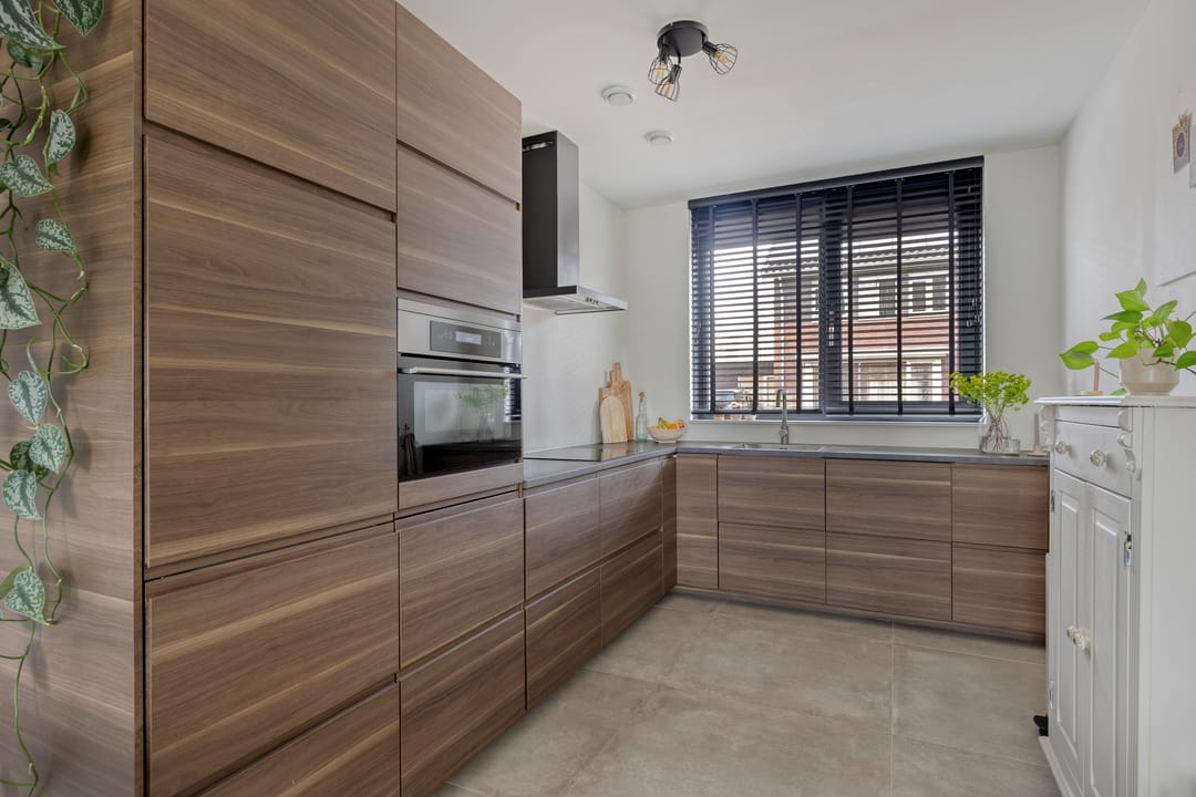 Photo 16 of Marjolein 7