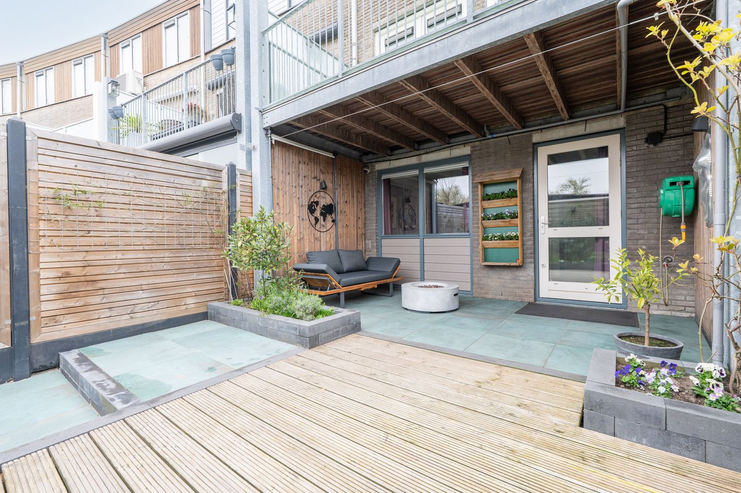 Spacious Terraced Home with Water Views in Zeewolde Centre — 44