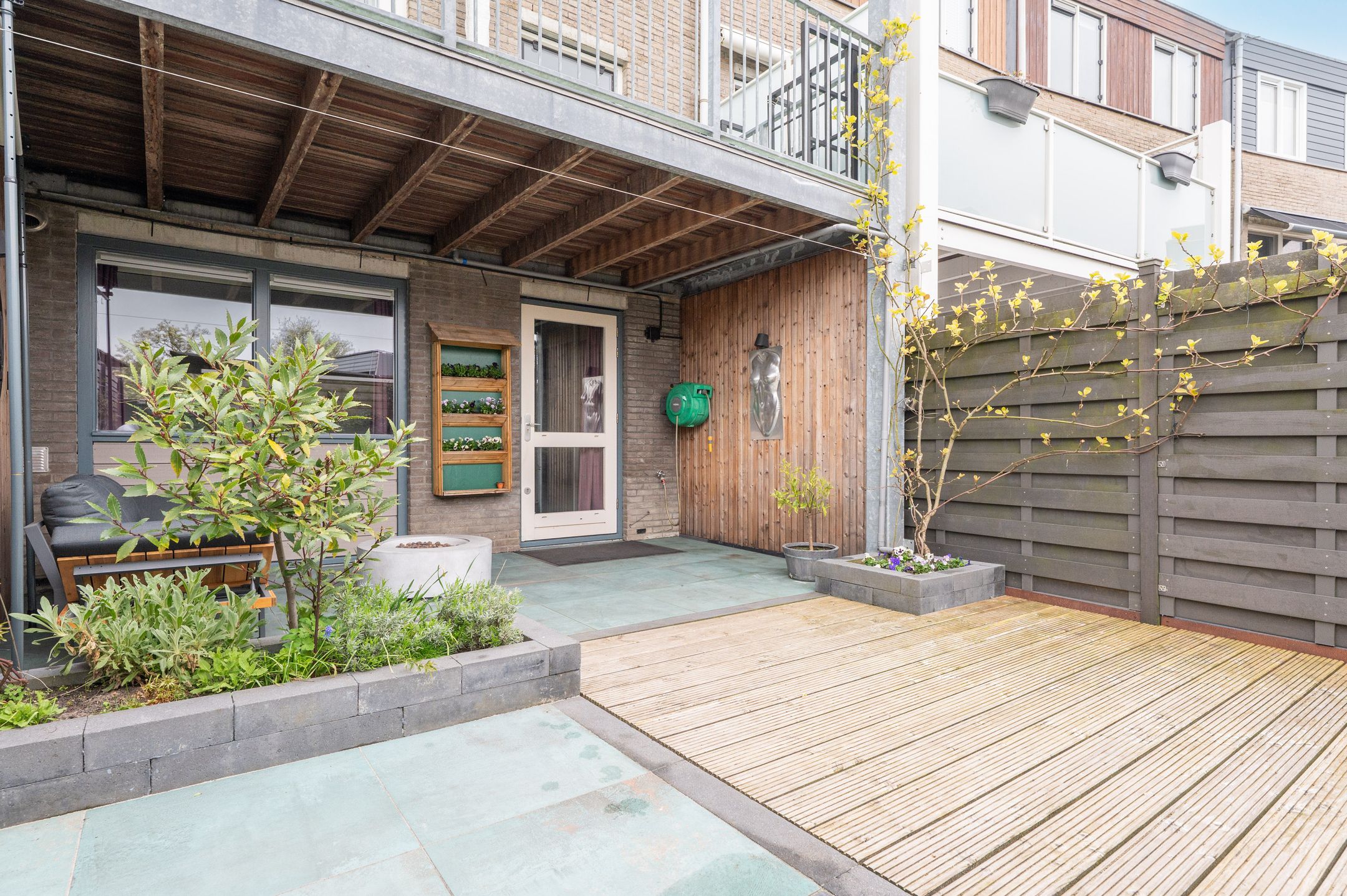Spacious Terraced Home with Water Views in Zeewolde Centre — 45